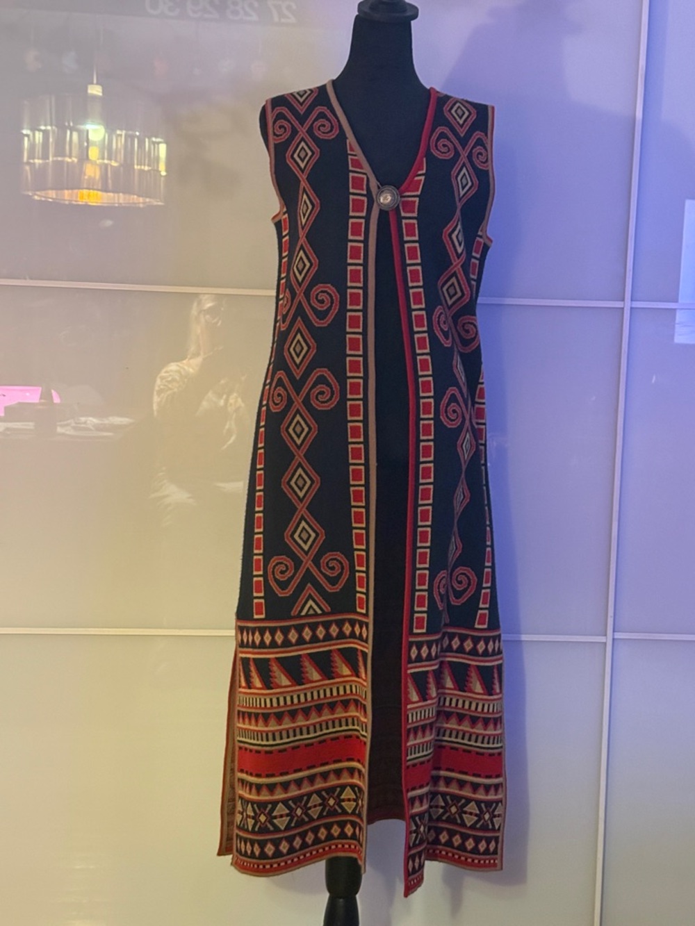 VINTAGE Black and Red Patterned Sleeveless Long Vest